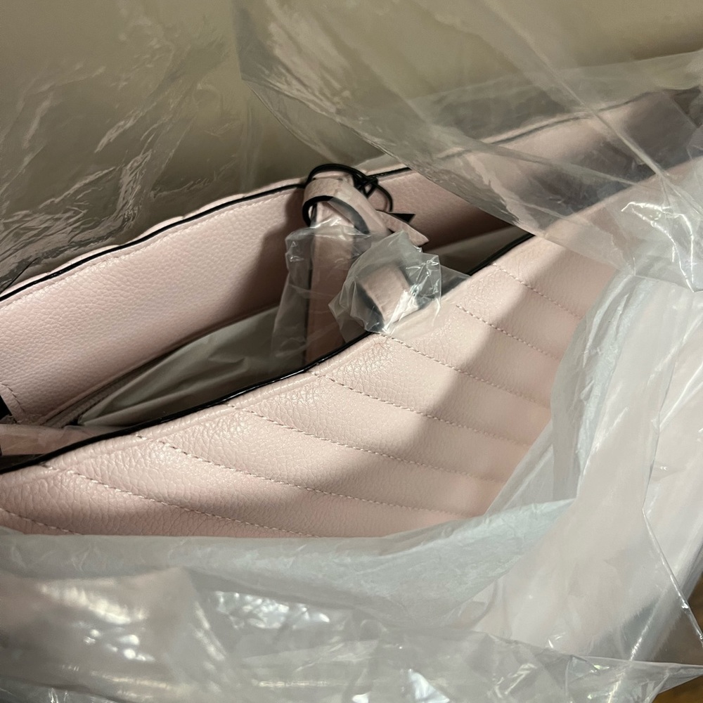 Victoria Secret pink Tote - Picture 2 of 3